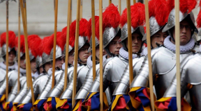 «С дивизиями у Папы Римского плоховато, но, ссорясь с ним, можно нарваться на такое неодобрение, что никакие дивизии тебе не помогут»