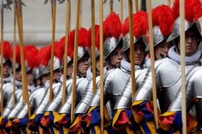 «С дивизиями у Папы Римского плоховато, но, ссорясь с ним, можно нарваться на такое неодобрение, что никакие дивизии тебе не помогут»