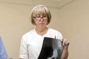 Конвейер репрессий. Силовики приходят с маски-шоу к беларусам, которых уже не могут привлечь за участие в маршах. Осудили медсестру из РНПЦ травматологии и ортопедии